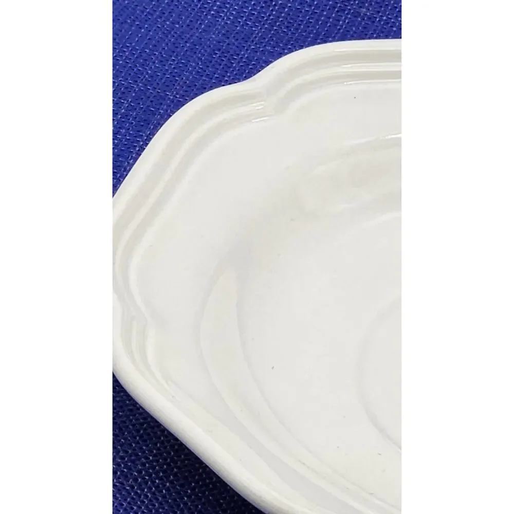Mikasa French Countryside White Gravy Boat and Underplate F 9000 SHIPS FAST - Picture 15 of 16